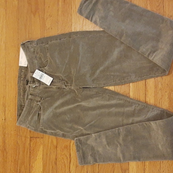 American Eagle Outfitters Denim - NWT American Eagle Outfitters Stretch Corduroy Pants in Light Green Size 26